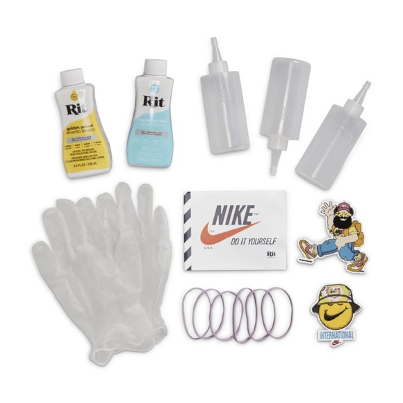 Brand New Nike x Rit Kit DYI Fleece Sweatshirt - Picture 4 of 5